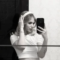 IrksomeWormhole Offline Chatraum