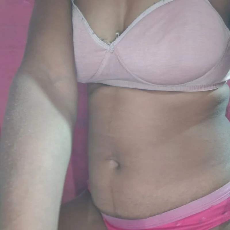 Naughty_Seema