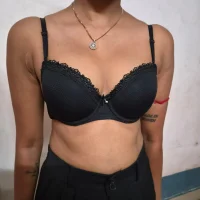 รูปโปรไฟล์ของ Priya_Rajput1