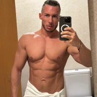 Playboyelite's Profile Pic