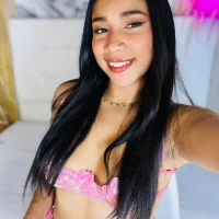 Taliaaa_Paris webcam