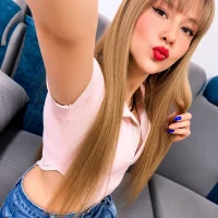 Slika avatara modela conny_blonde