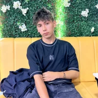 young_liam Adlı Modelin Avatarı