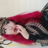 Ghoulinakatt's Profile Pic