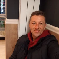 Tomaalin32's Avatar Pic