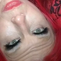 redhotmilf79's Avatar Photo