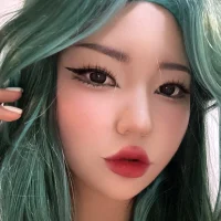 lovely_lavv's Profile Pic