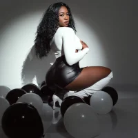 صورة الملف الشخصي لـ Valeria-Cruzz