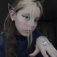 LunaStrange profiképe