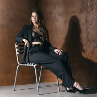 Gambar Profil LallyHill