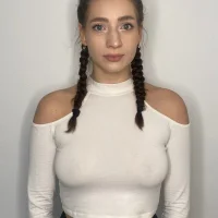 Alice_1ove's Profile Pic