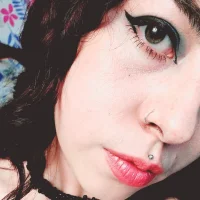 leslyyu 头像图片