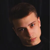 Helen_Menr's Profile Pic