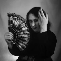 Eva-Rainbow's Profile Pic