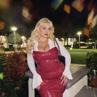 SweetGoddessRosie