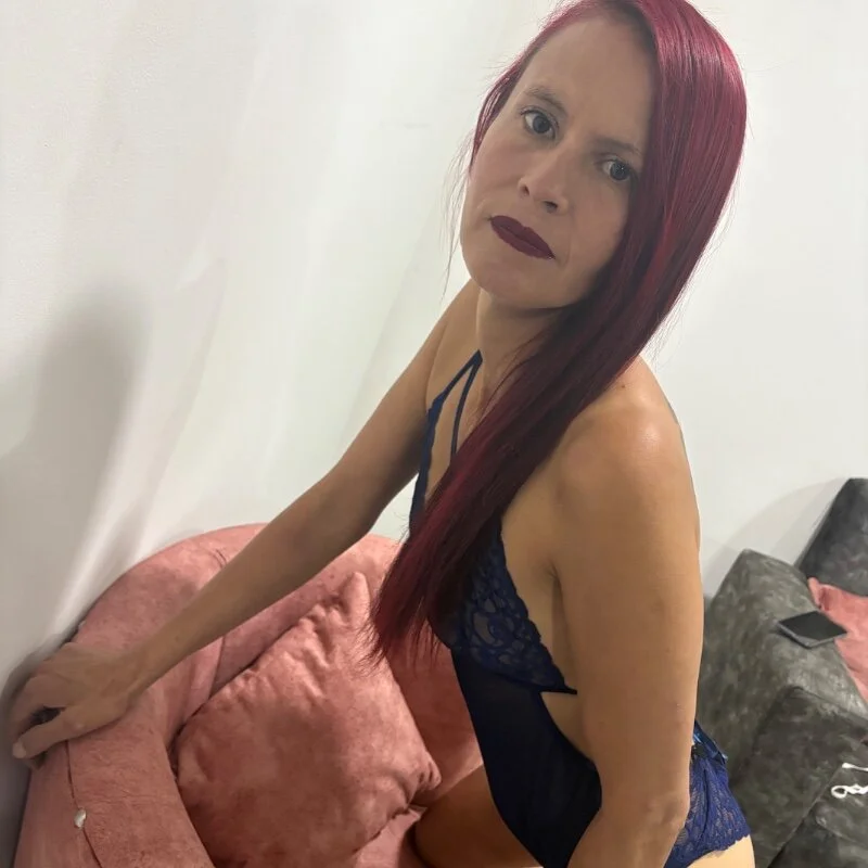 cintia_lov Stripchat profile image