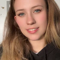 Foxy-lover's Profile Pic