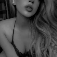 _mykinkydoll_ webcam