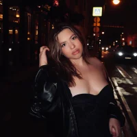 VixenVeil webcam