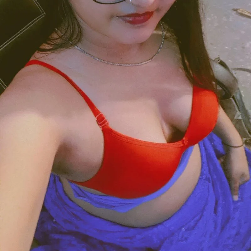 Pari-new profile photo