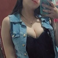 strawberryy12's Profile Pic