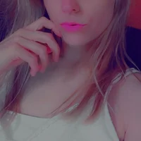 Ảnh đại diện của L0ve__