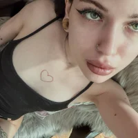 รูปอวาตาร์ของ TheIvyVibe