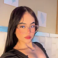 Iviee_'s Profile Pic