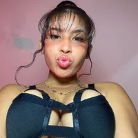 NatashaRamoss profilbillede
