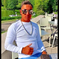 Ur-SugarDaddyのアバター写真