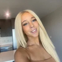 daisyyevelyn's Profile Pic