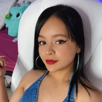 mia_collins_18's Profile Pic