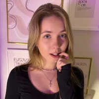 Gambar Avatar Nora_Miller