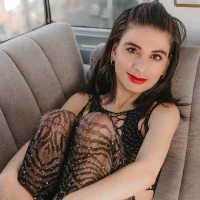 mariana__thompson's Avatar Pic