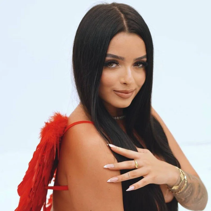 BustedAngelXXX's nudes and profile