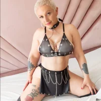 FRANCHEZKA এর প্রোফাইল ছবি