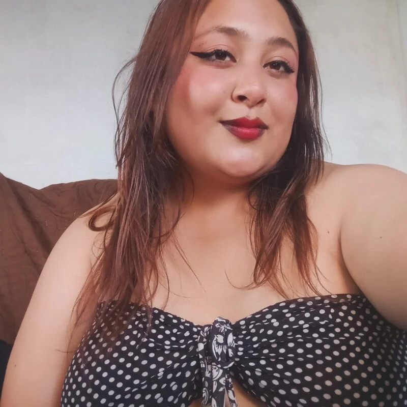 valeria-lux profile photo