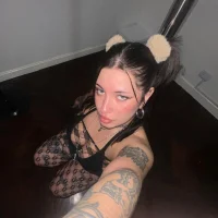 cherryxxox Φωτ, Προφίλ