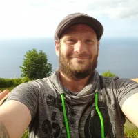 Chrisv28's Profile Pic