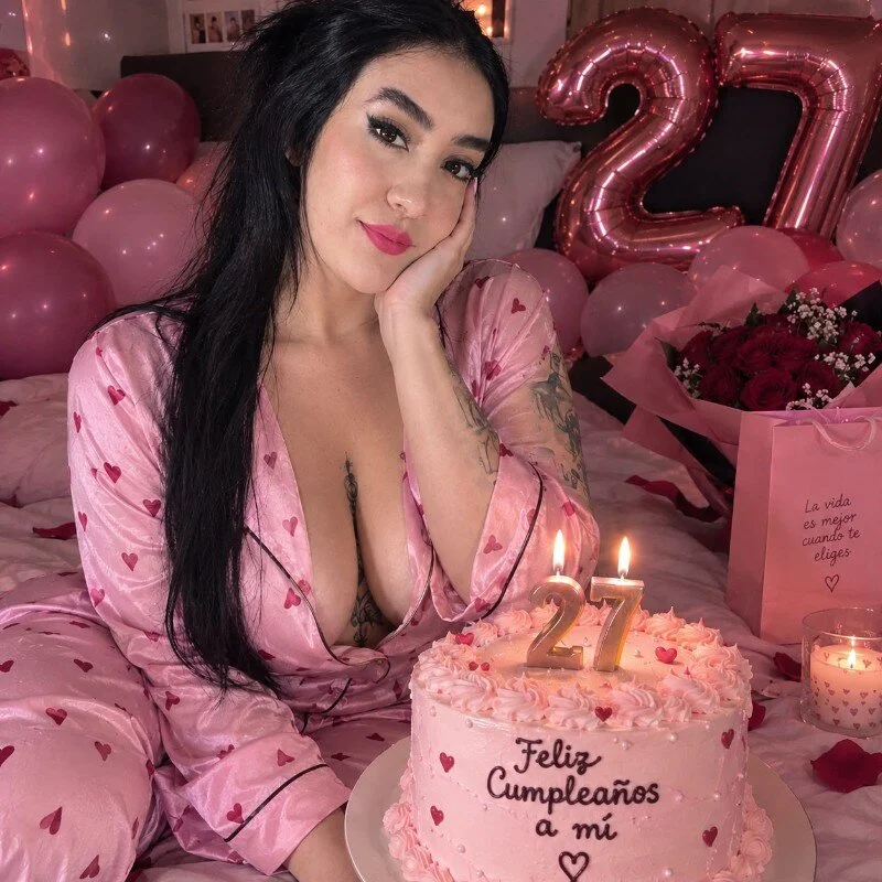 nikol_winick Stripchat profile image