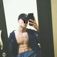 Santoz18c's Profile Pic
