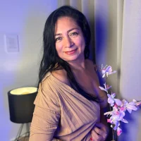 Noelle_Minx Adlı Modelin Avatarı