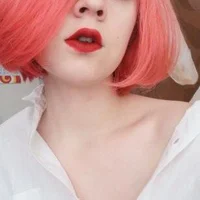 Gambar Profil SallyThomas