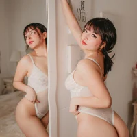 Sophi_Velvet_