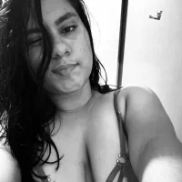 Reginaluxy's Profile Pic