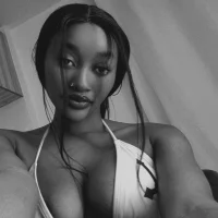 Seductive_secretary
