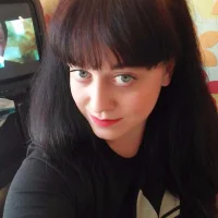 HollyGlory's Avatar Photo