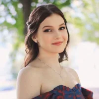 OdellaAnstead's Profile Pic