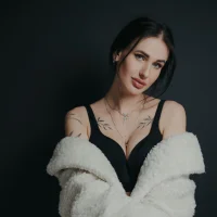 mylowe_'s Profile Pic