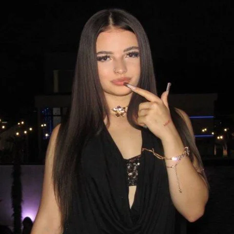 AlinaRosavelle profile photo